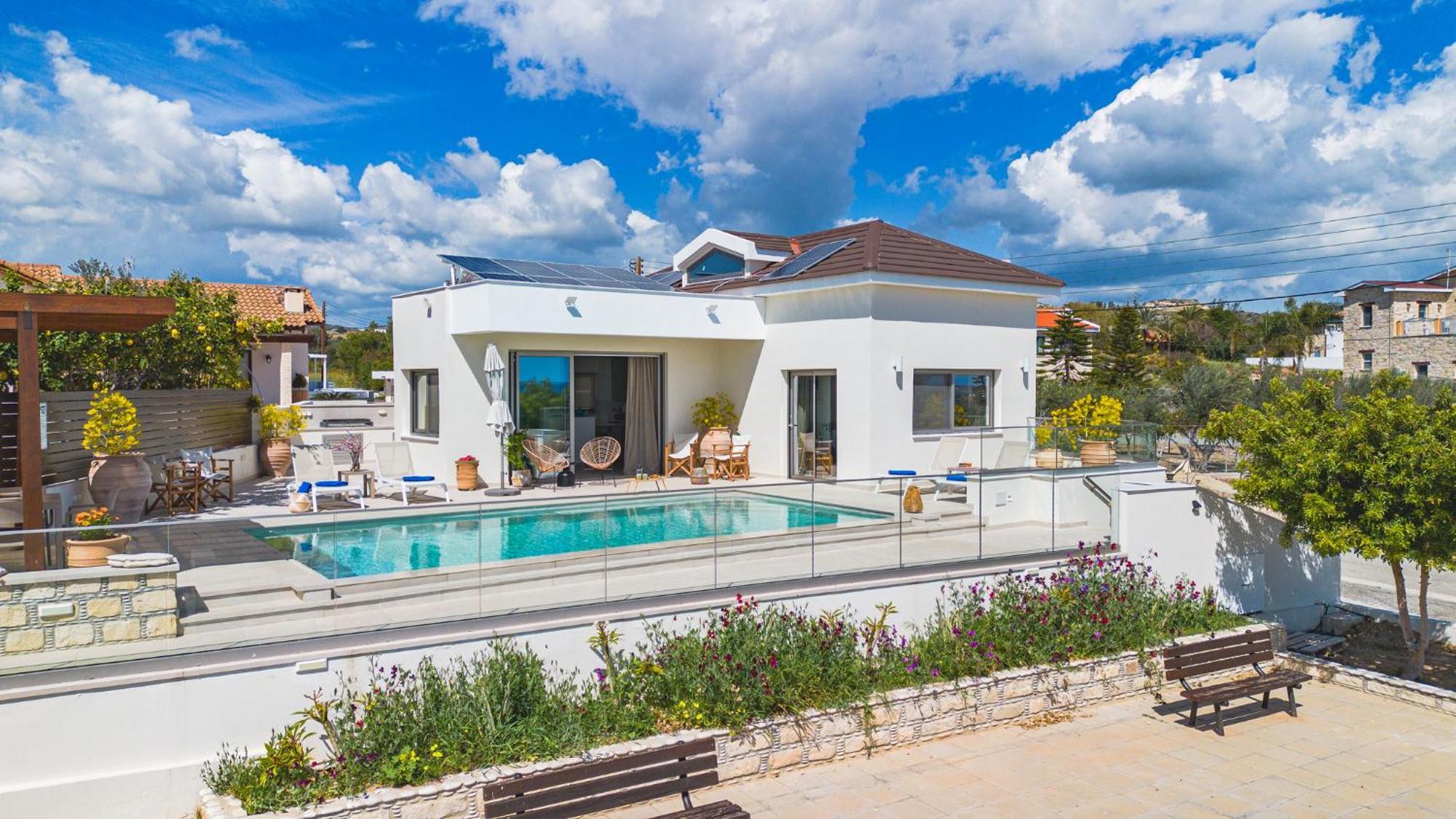 Villa Pacy Agios Theodoros Bagian luar foto