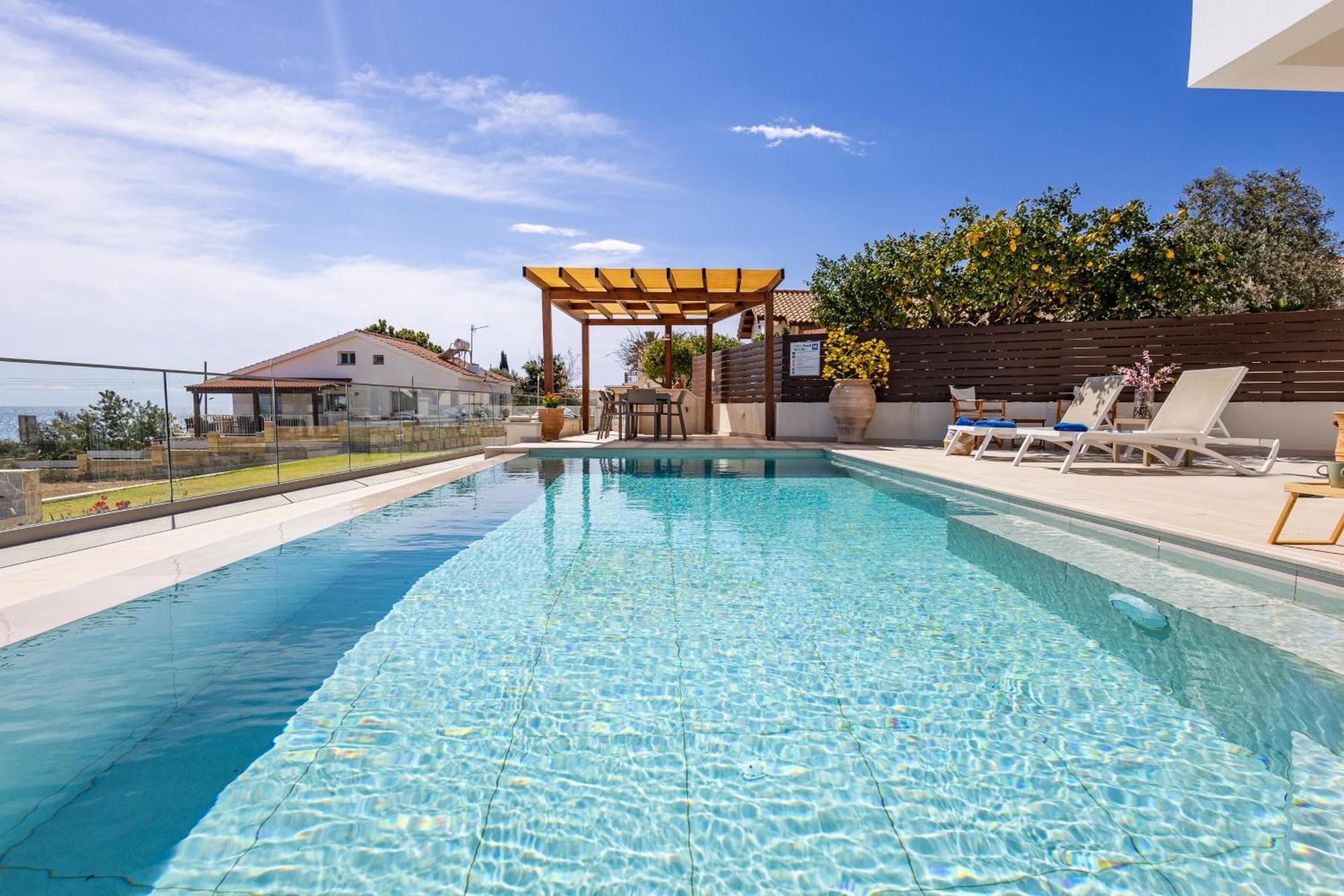 Villa Pacy Agios Theodoros Bagian luar foto
